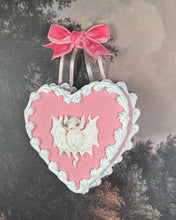 Load image into Gallery viewer, Bat Heart Mini Faux Cake (H) Flat Cake