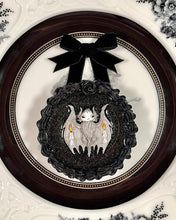 Load image into Gallery viewer, Bat Mini Faux Cake (A) Flat