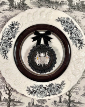 Load image into Gallery viewer, Bat Mini Faux Cake (A) Flat