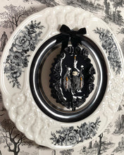 Load image into Gallery viewer, Bat Mini Faux Cake (B) Flat