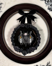 Load image into Gallery viewer, Bat Mini Faux Cake (H) Flat