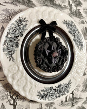 Load image into Gallery viewer, Bat Mini Faux Cake (K) Flat
