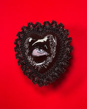 Load image into Gallery viewer, Lovers Eye Brooch (B)