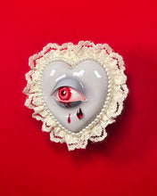 Load image into Gallery viewer, Lovers Eye Brooch (D)