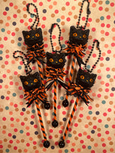 Load image into Gallery viewer, Halloween Mini Cat Lollipop