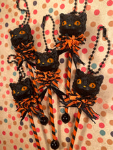 Load image into Gallery viewer, Halloween Mini Cat Lollipop