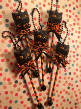 Load image into Gallery viewer, Halloween Mini Cat Lollipop