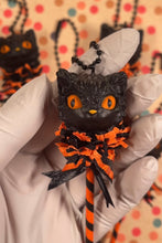 Load image into Gallery viewer, Halloween Mini Cat Lollipop